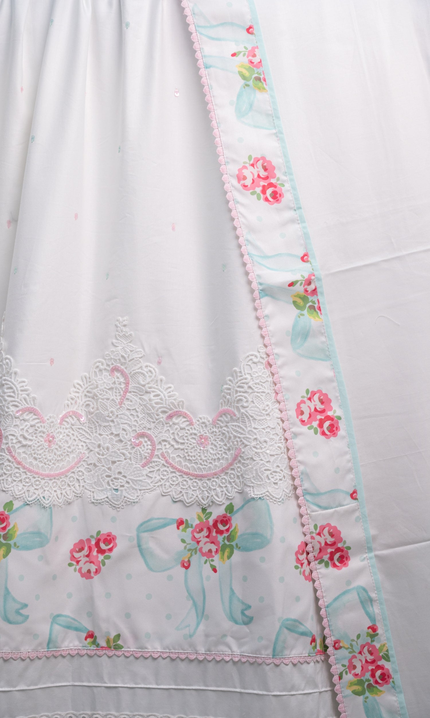 Aqua Bloom Elegance Rida