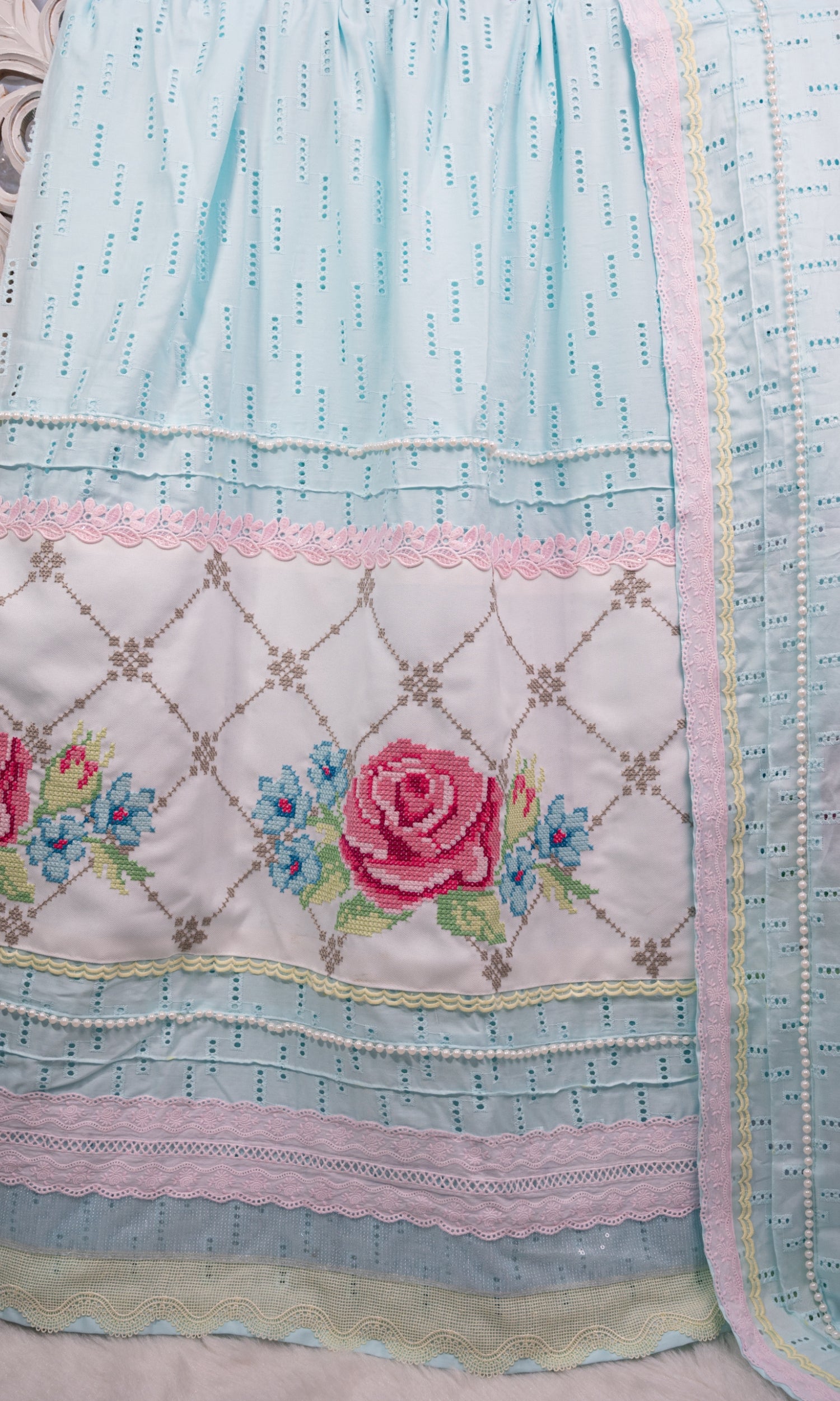 Powder Blue Rose Garden Premium Rida