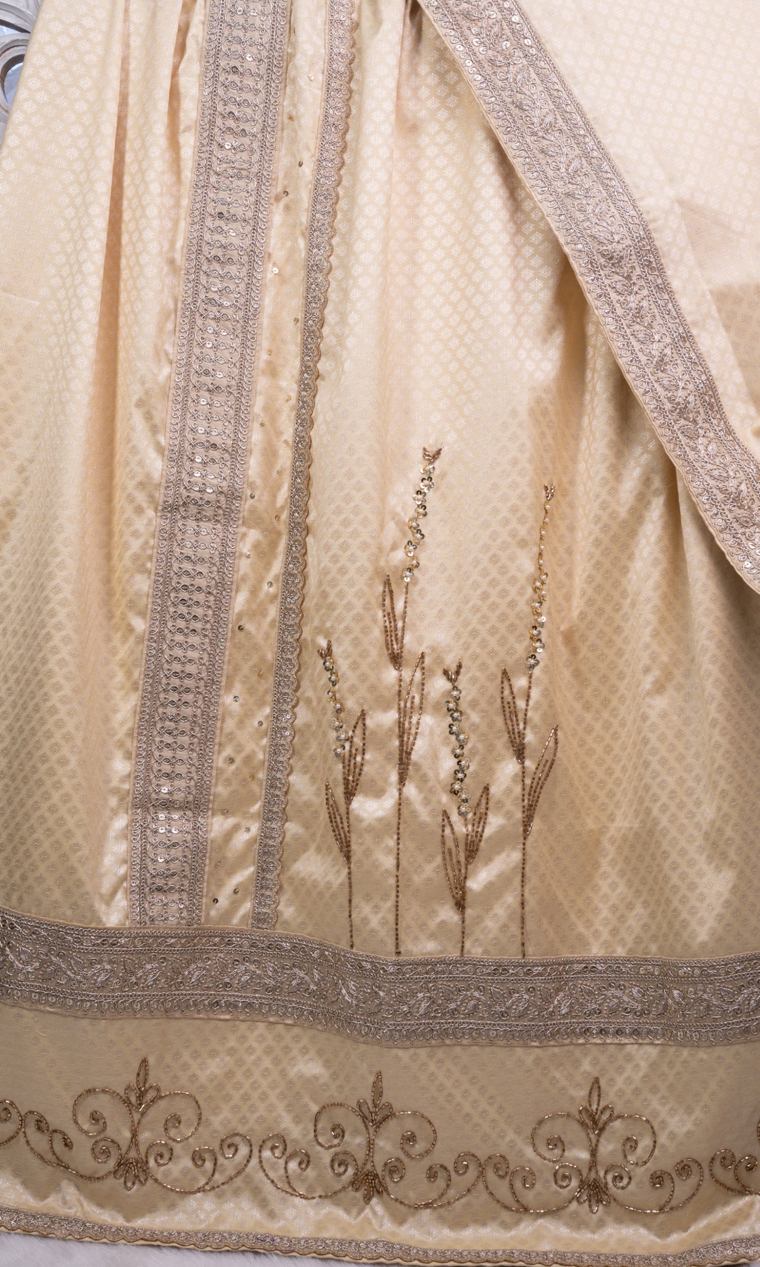 Golden Meadow Premium Rida