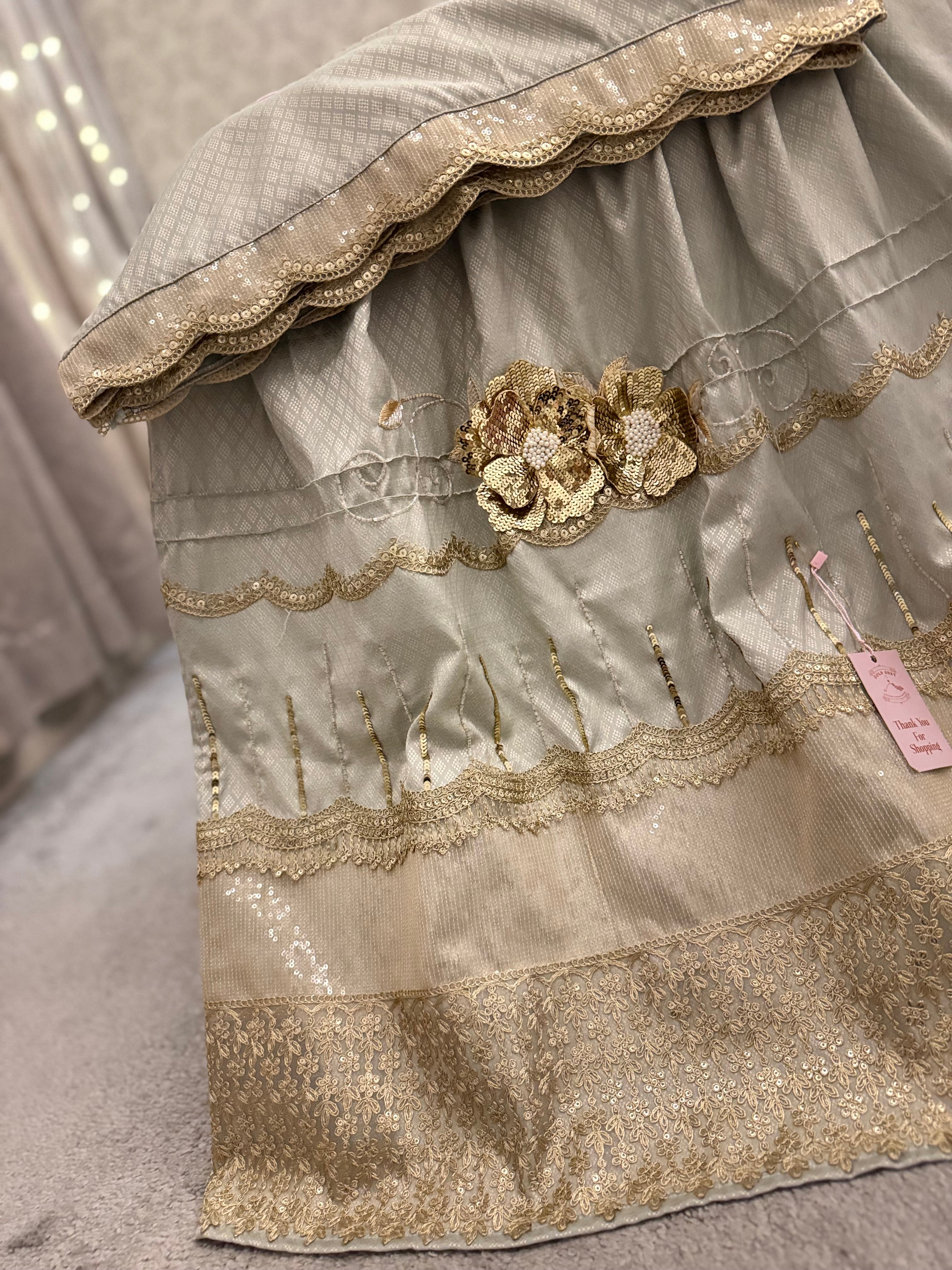 Aayat Antique Gold Lace Rida