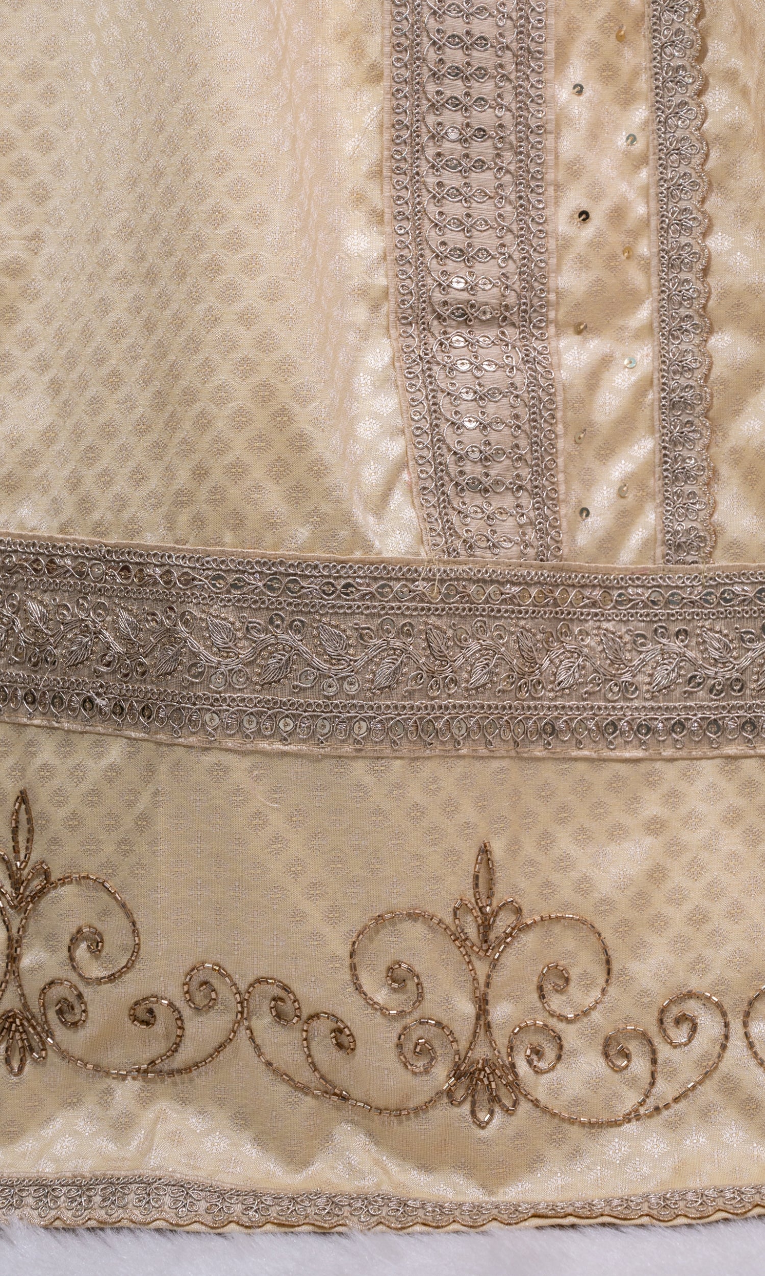 Golden Meadow Premium Rida