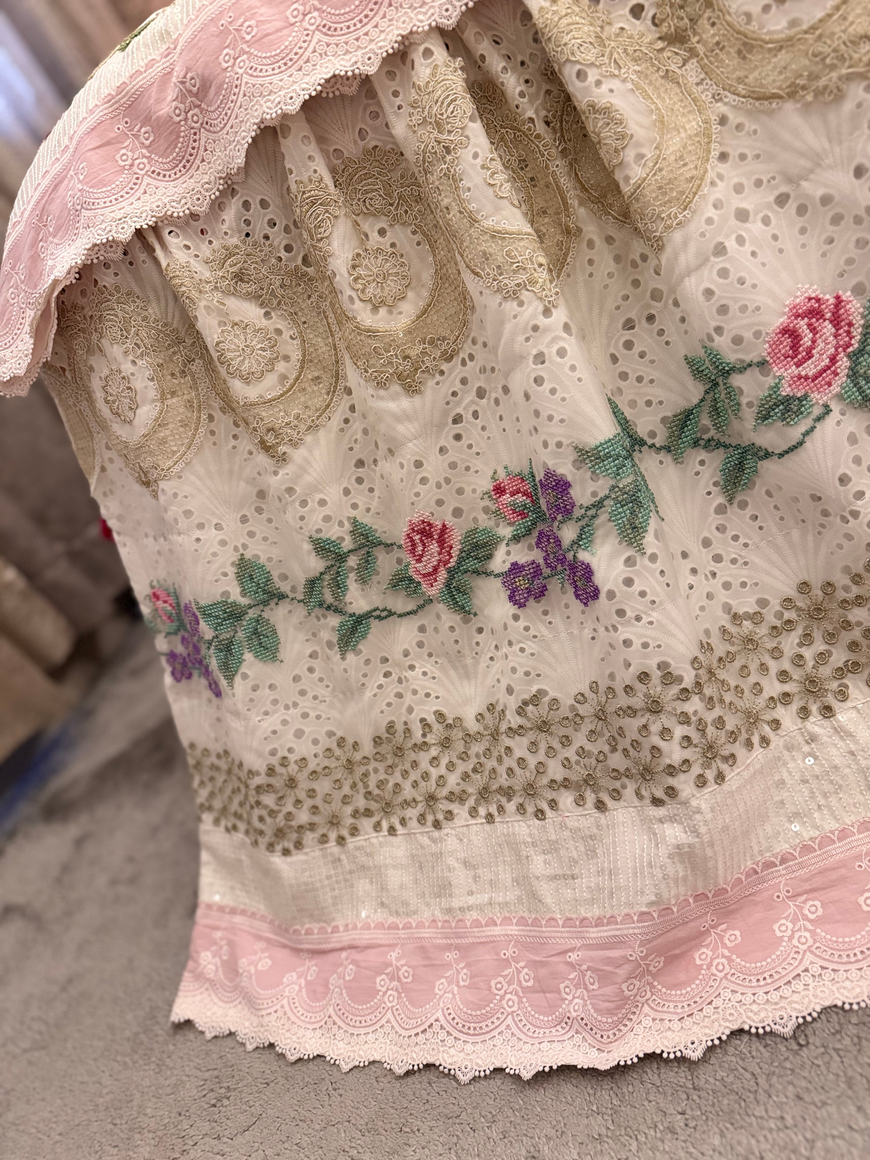 The Vintage Rose Heirloom