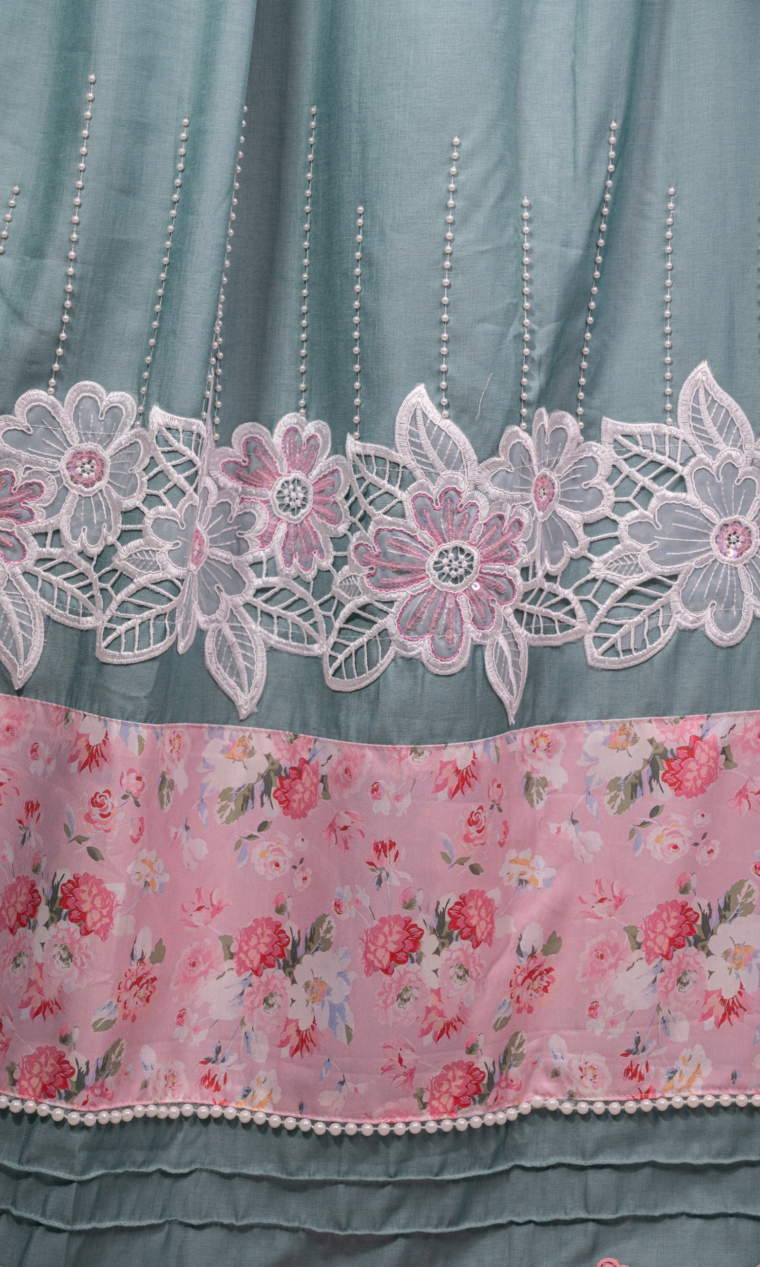 Dusty Teal Floral Elegance Premium Rida
