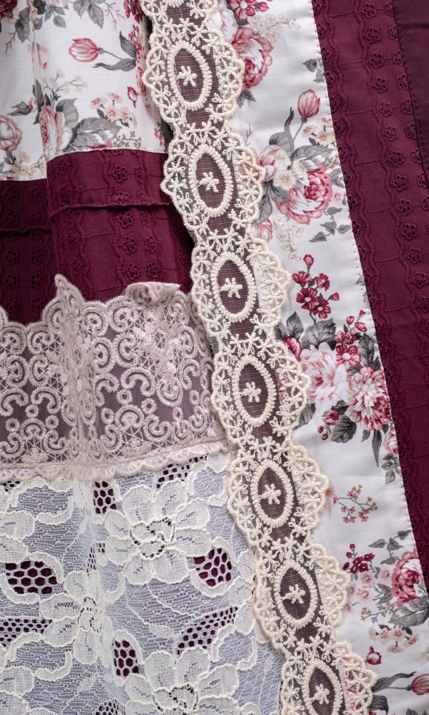 Royal Plum Floral Premium Rida