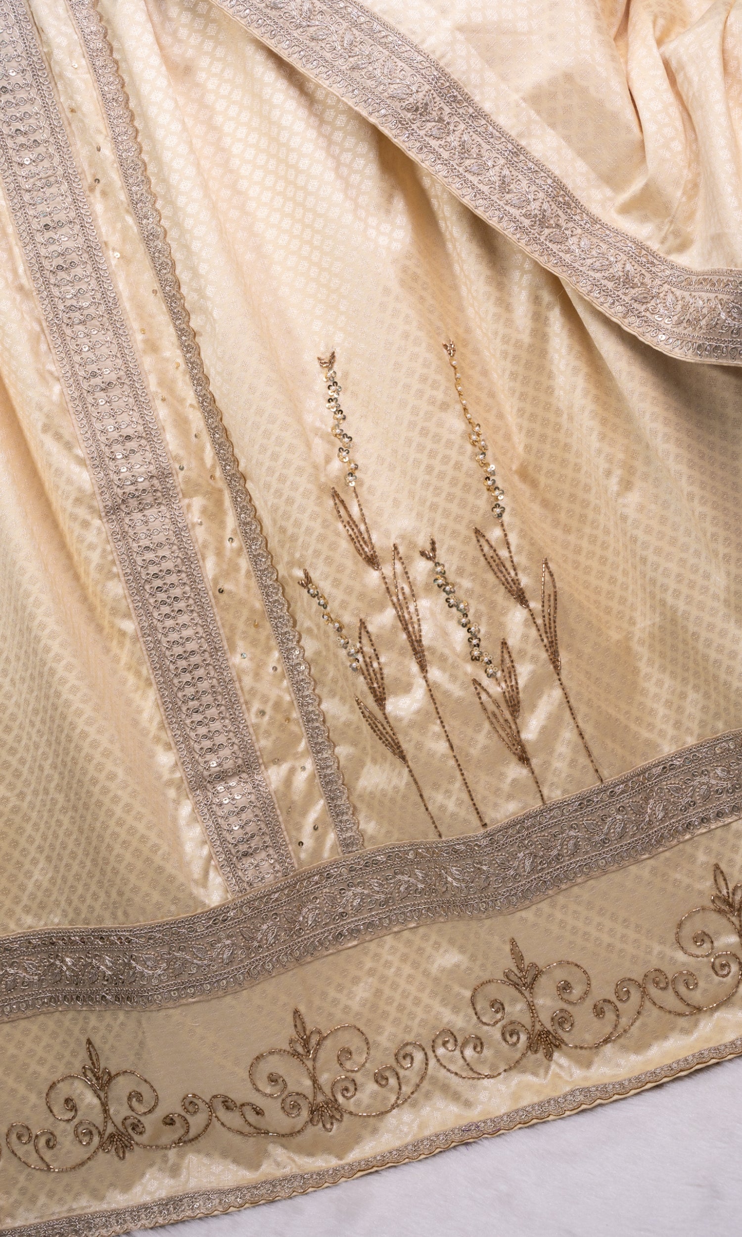 Golden Meadow Premium Rida
