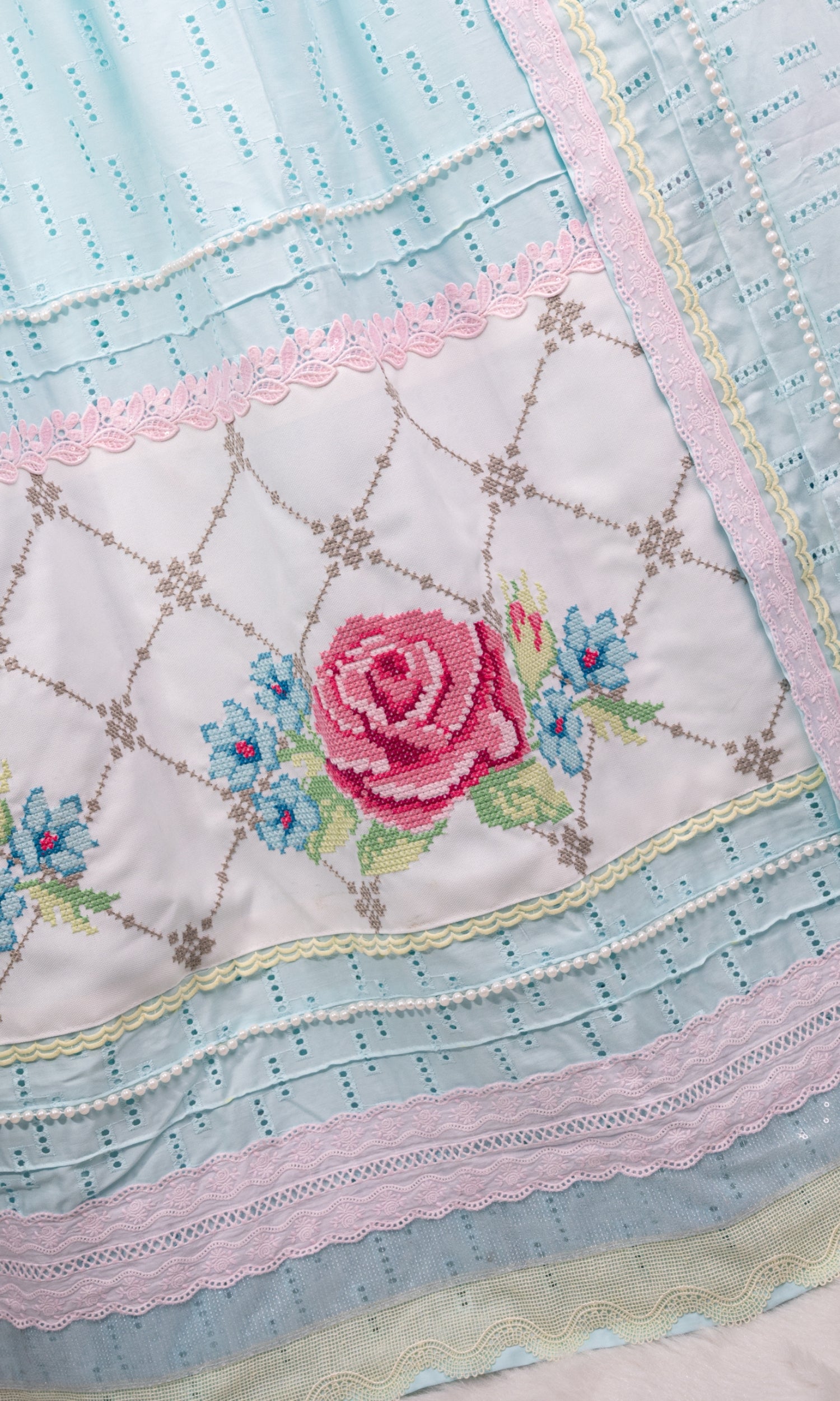 Powder Blue Rose Garden Premium Rida