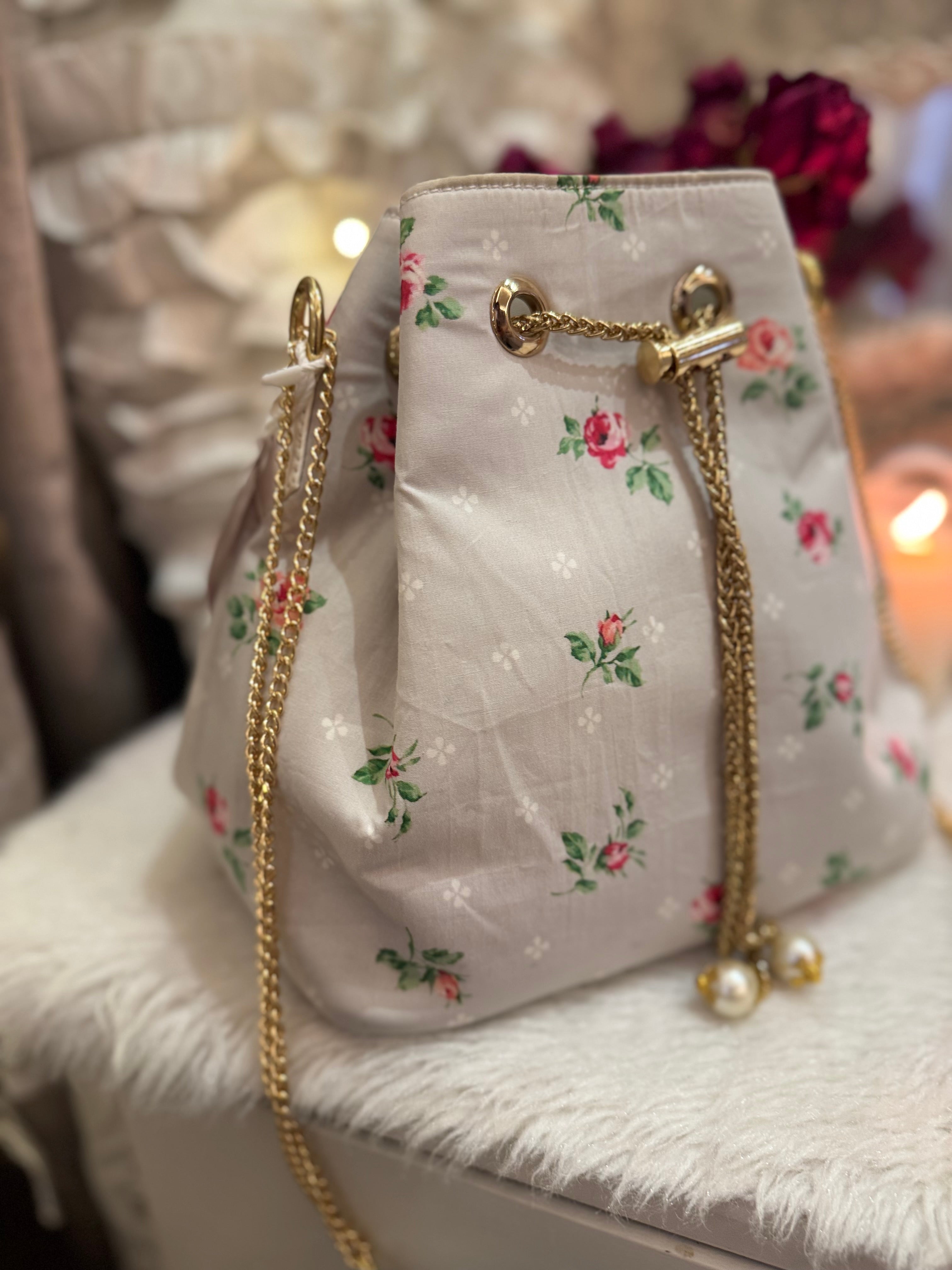 Grey Rose Bucket sling