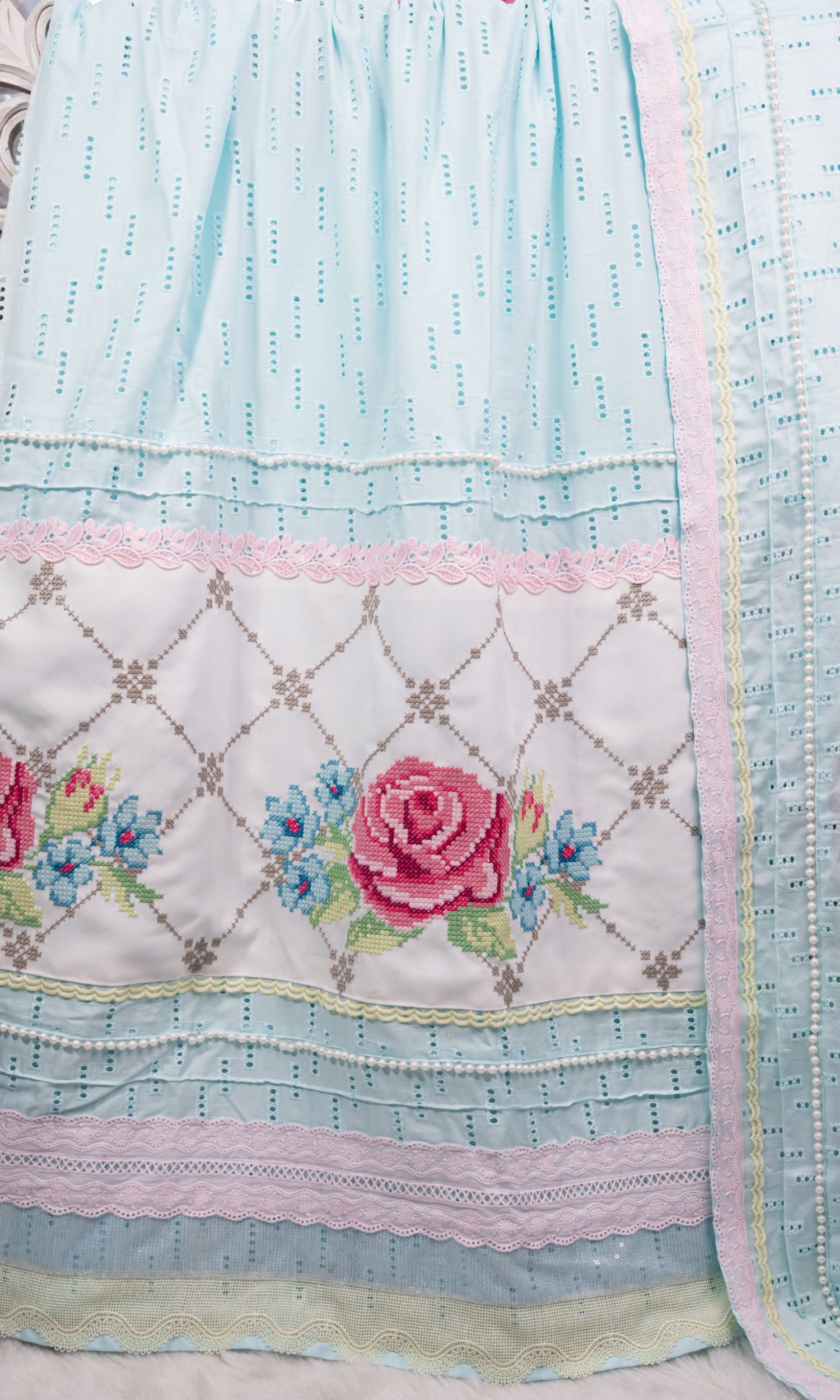 Powder Blue Rose Garden Premium Rida