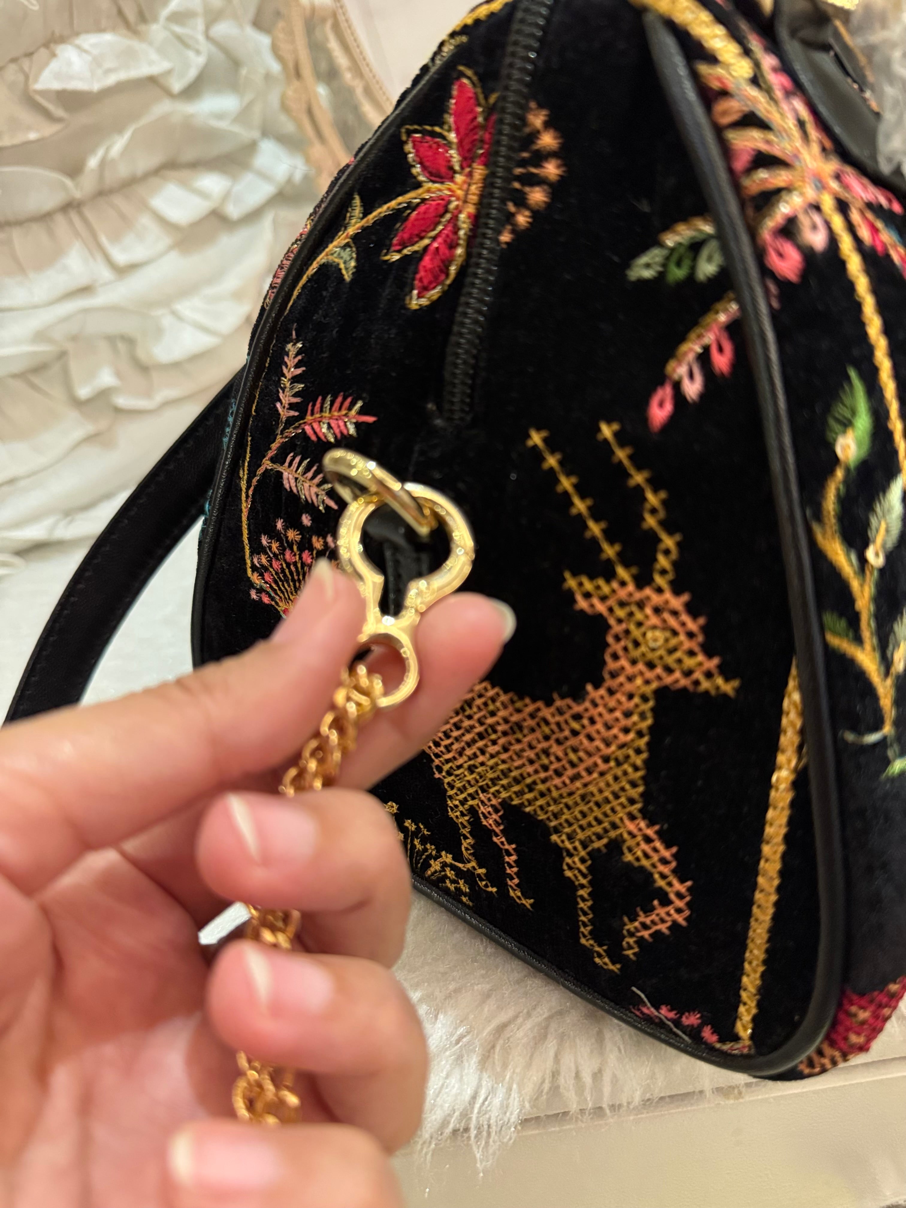 Velour Haveli duffle bag