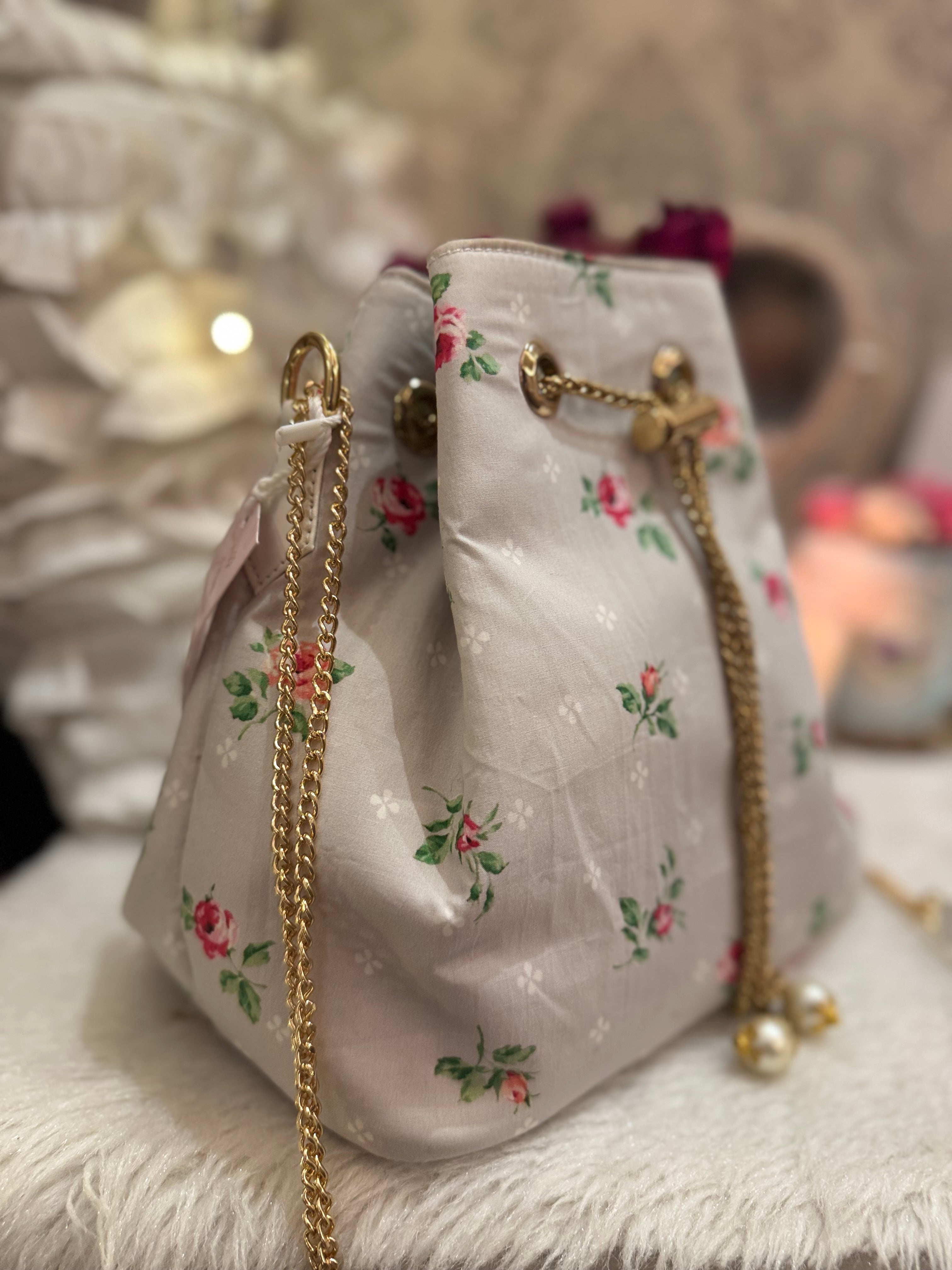 Grey Rose Bucket sling