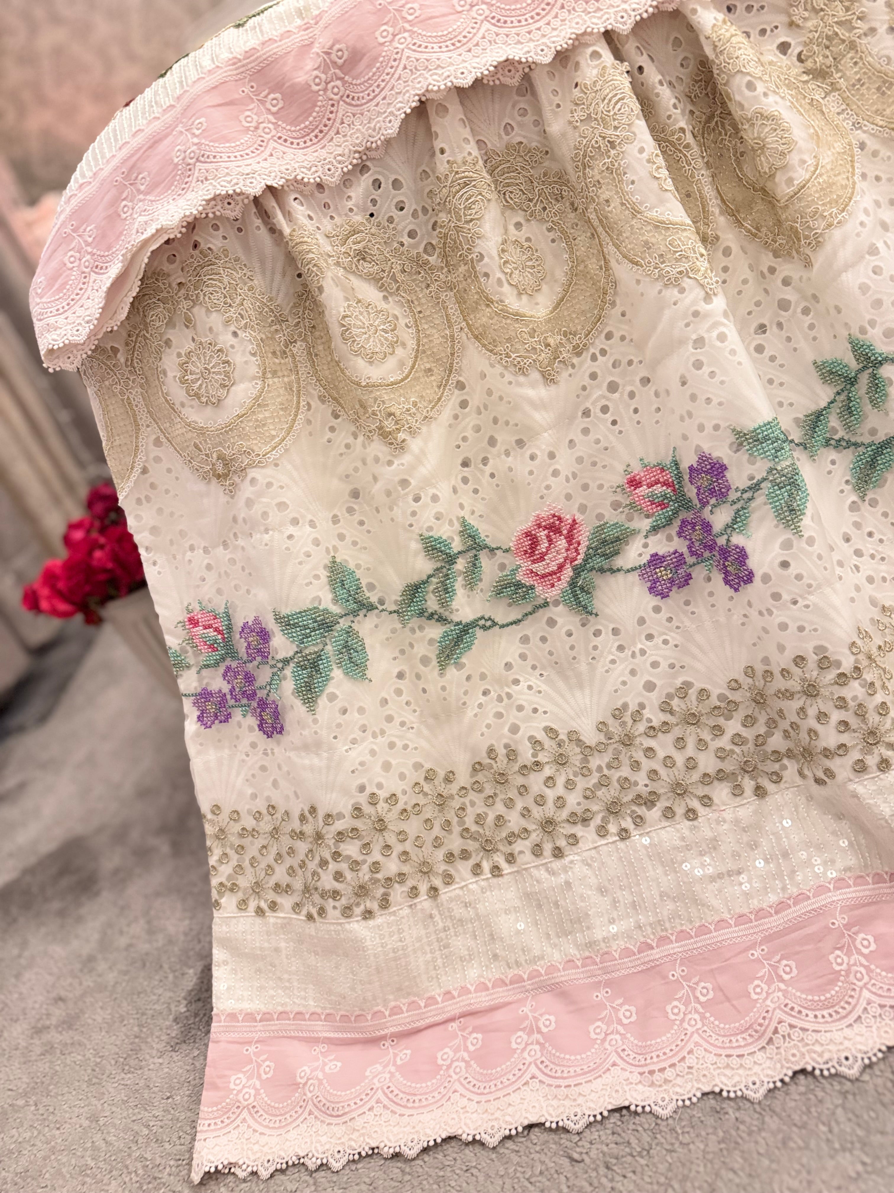 The Vintage Rose Heirloom