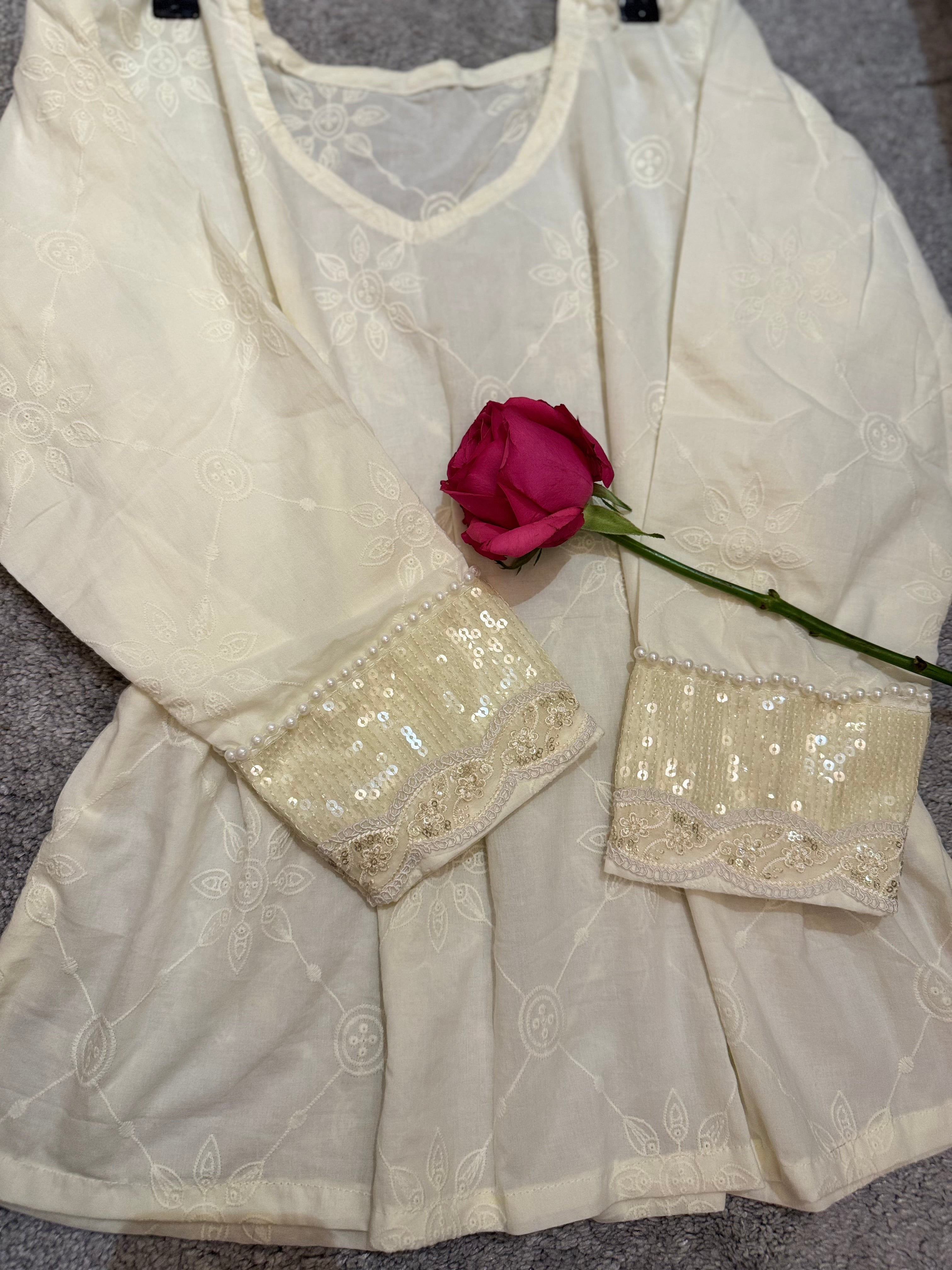 Premium hakoba ivory top