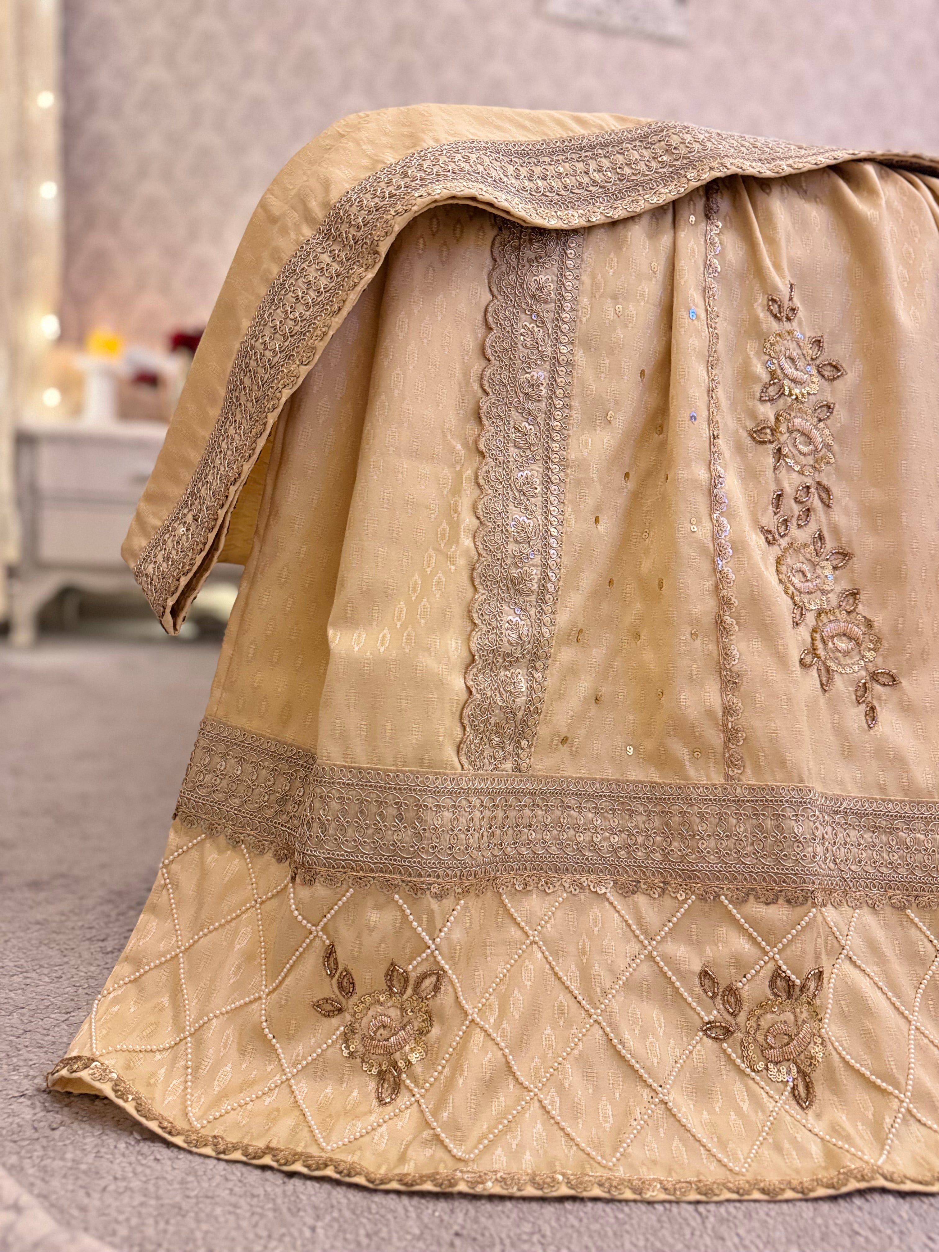 Noor-e-Zarr