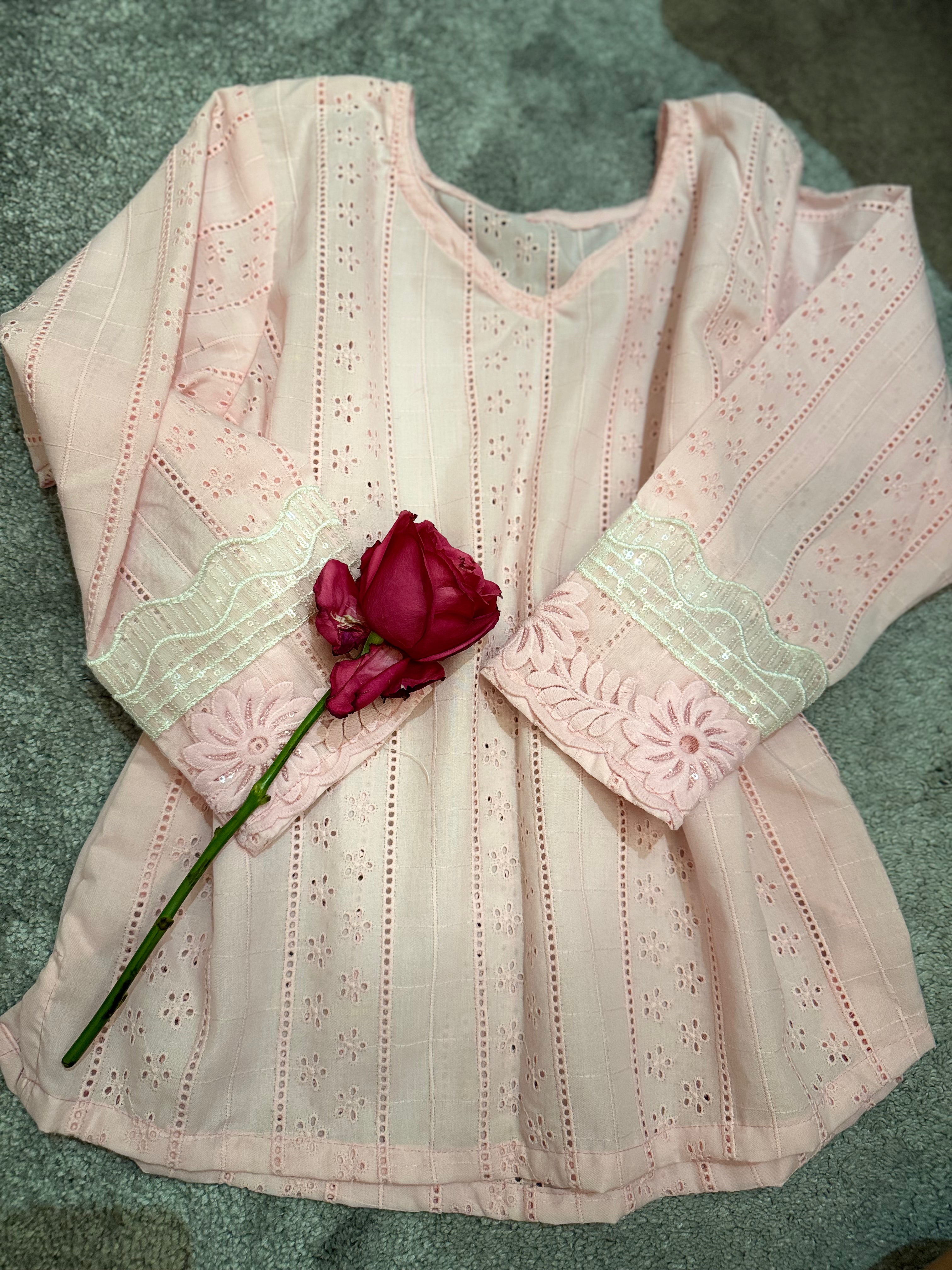 Pastel pink size 40 hakoba top