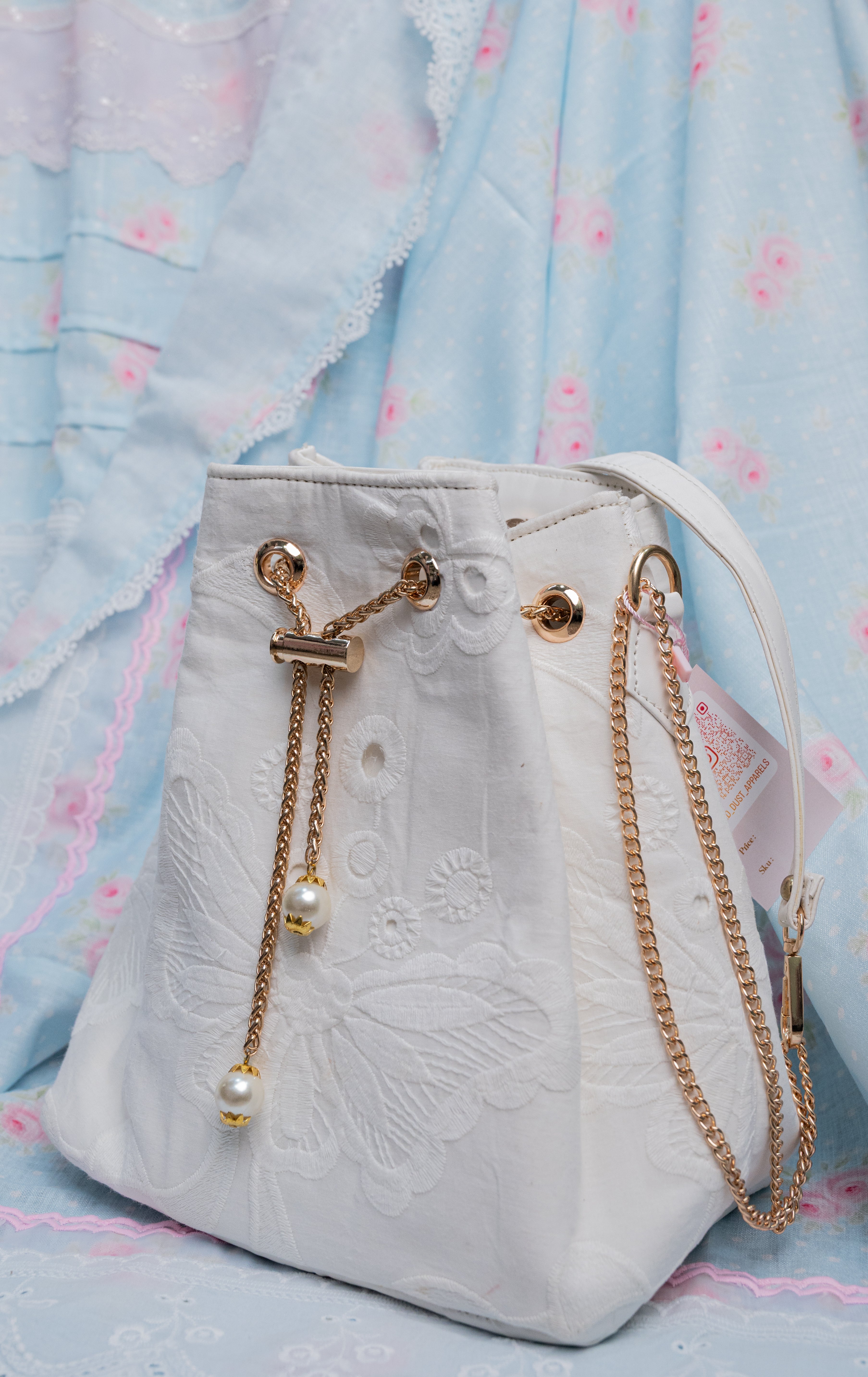 Self design butterfly sling