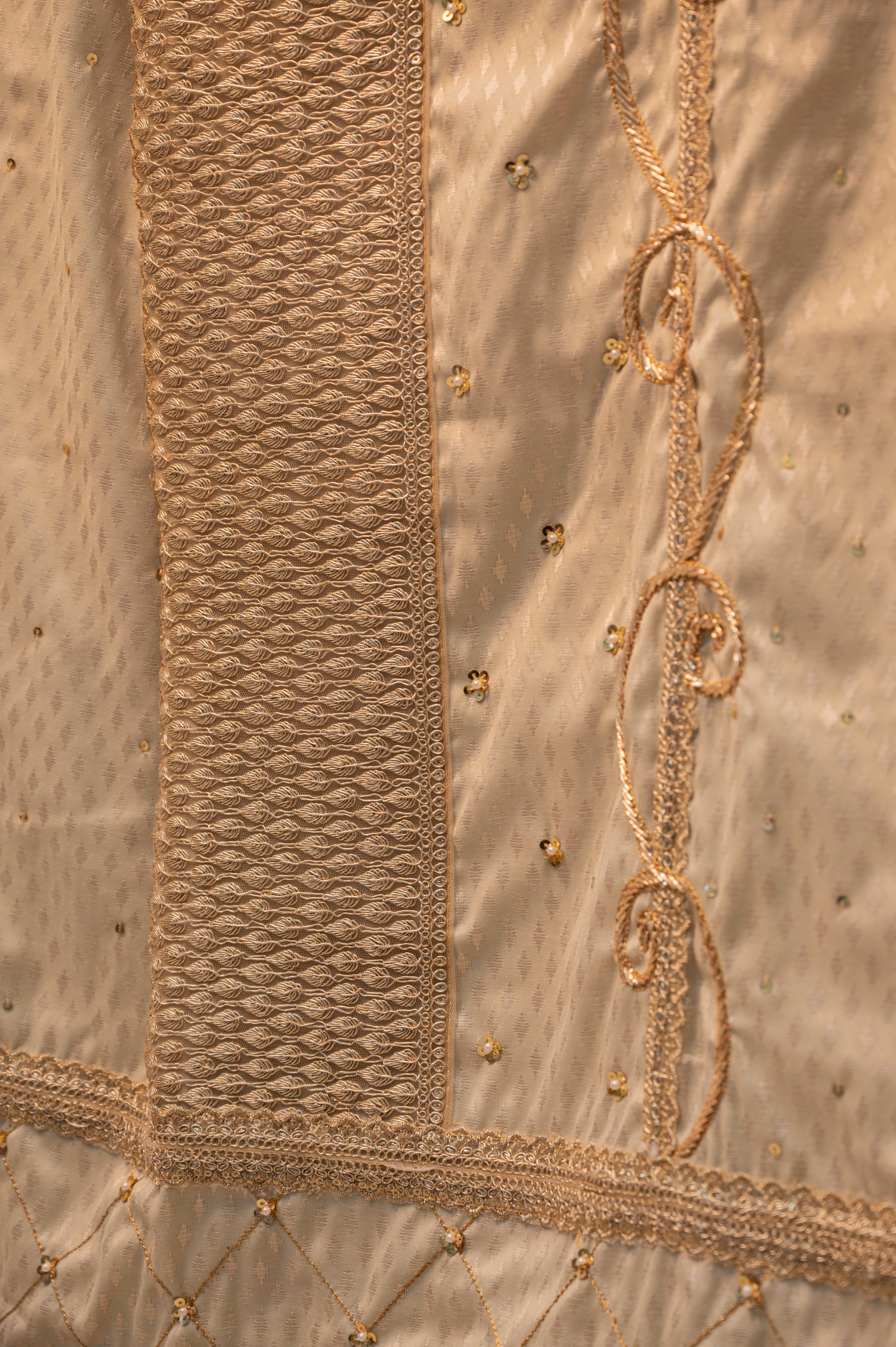 The Imperial Quilted Gold Rida