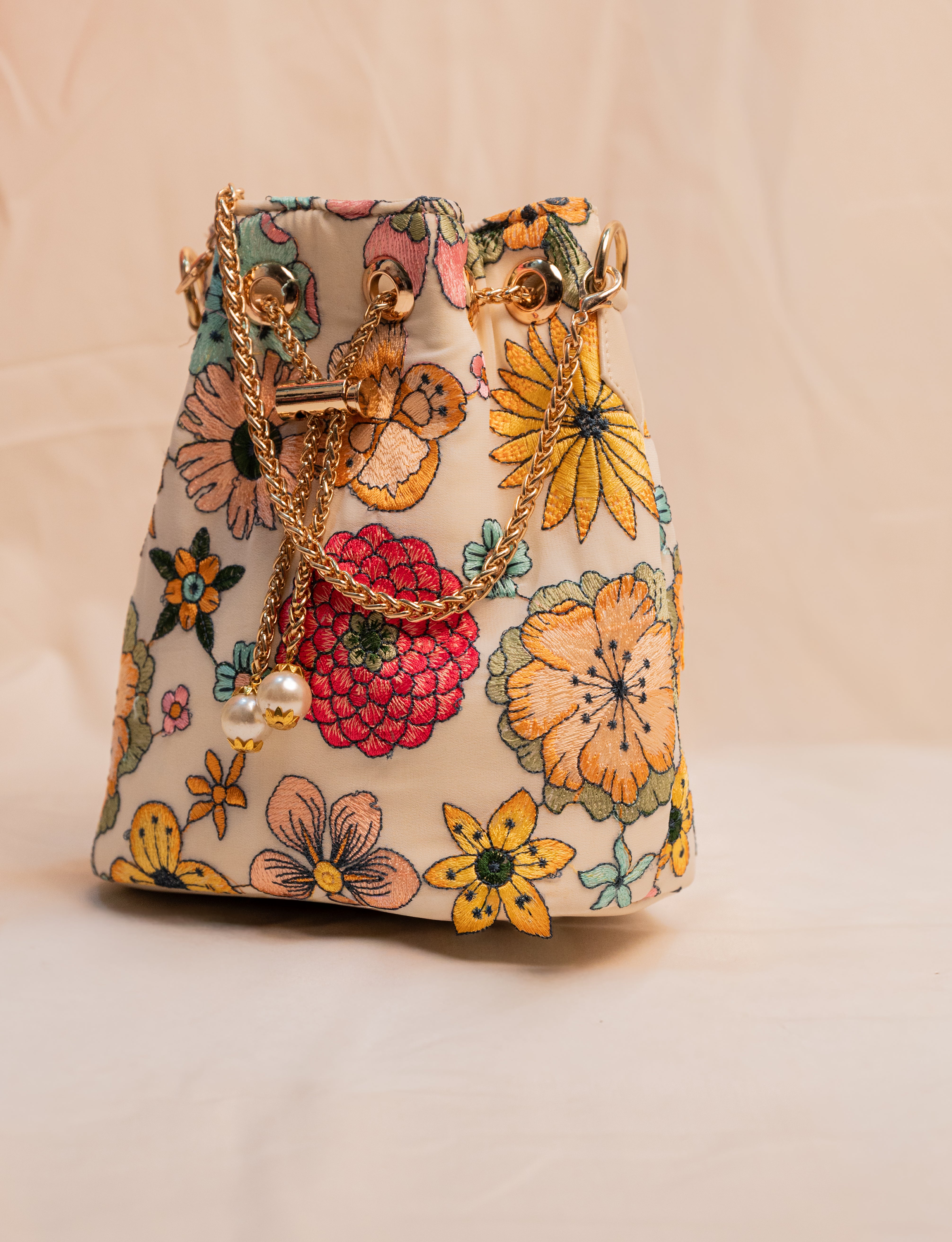 The Floral Tapestry Drawstring Pouch