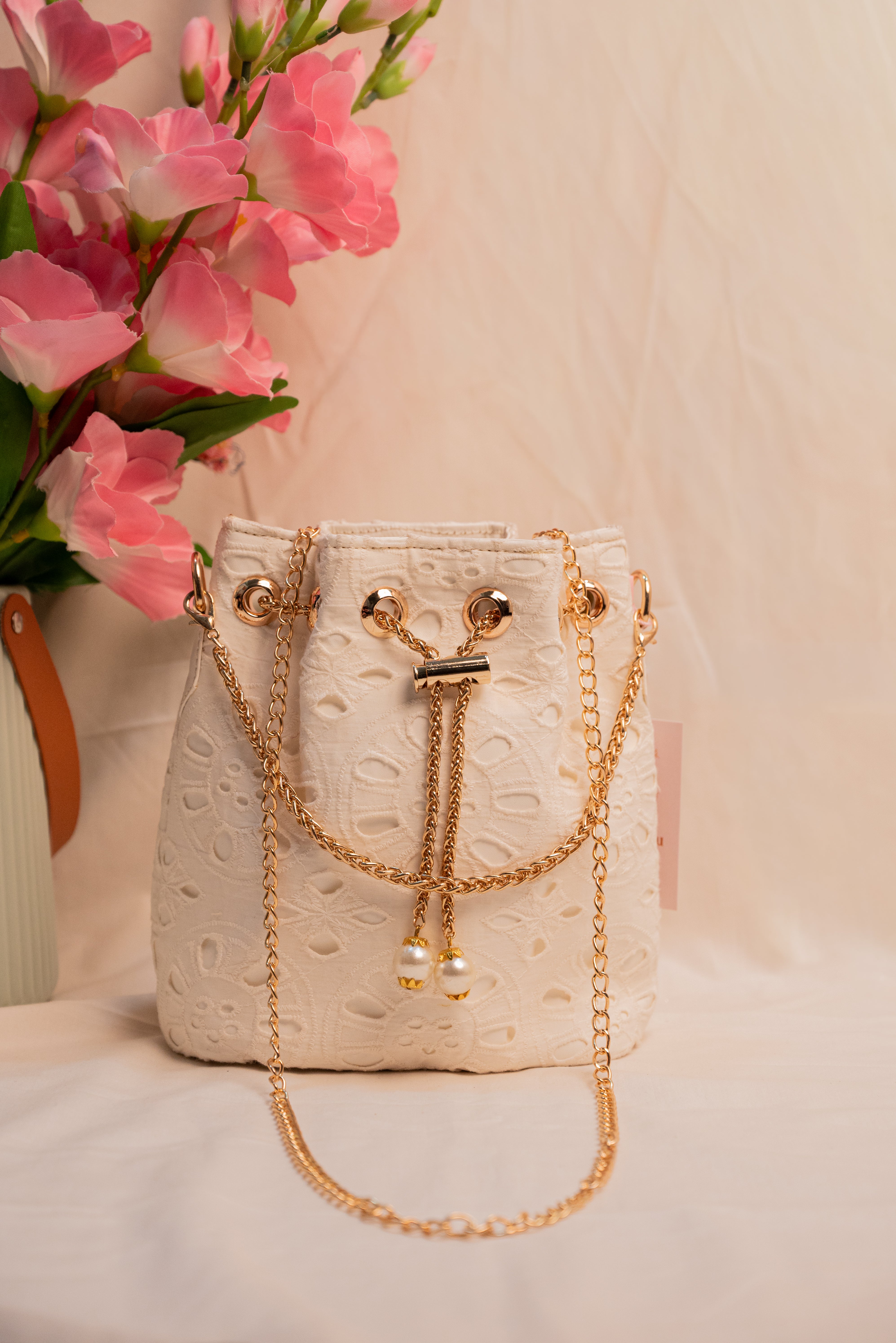 The Vintage Cream Lace Pouch