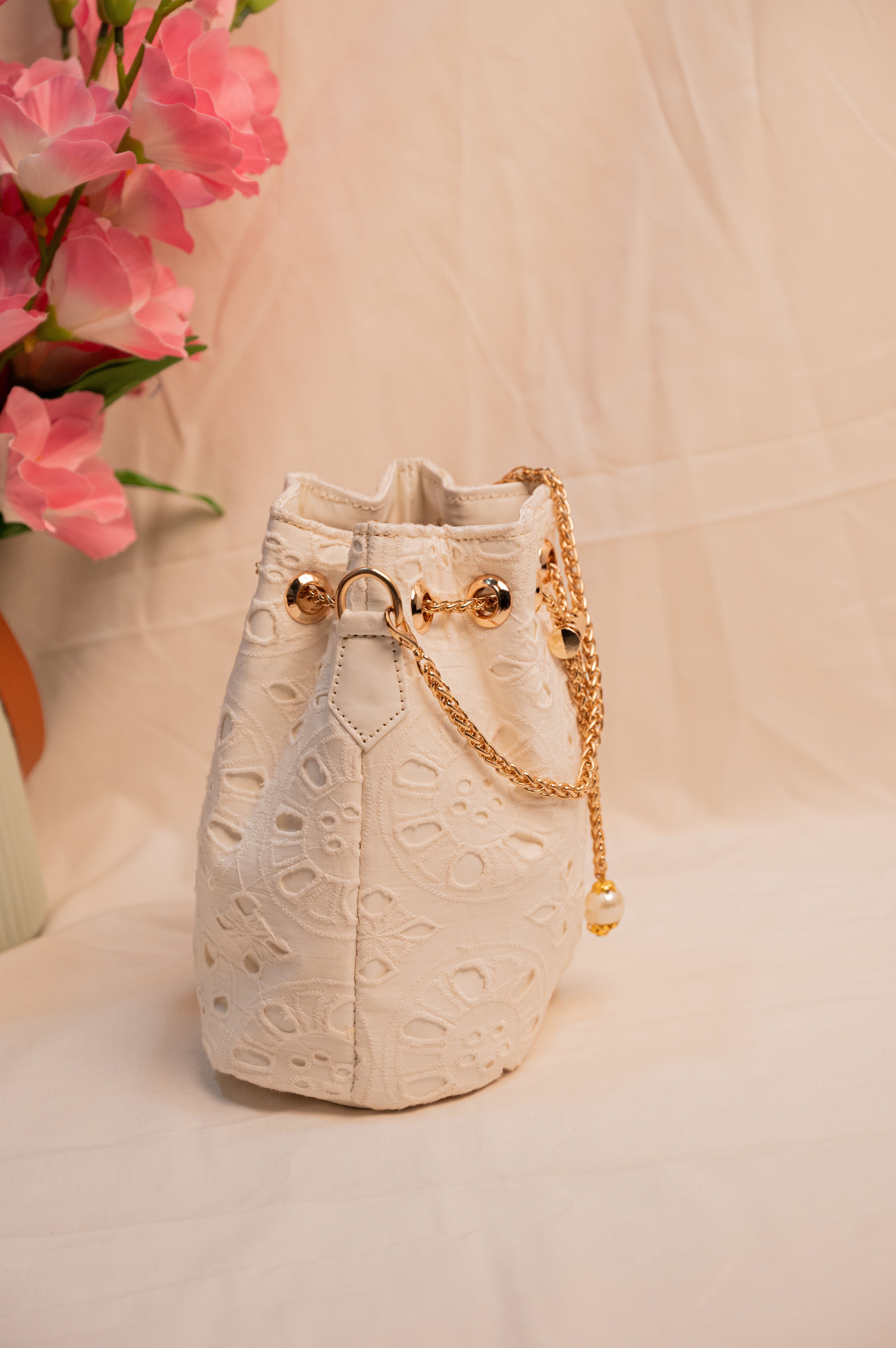 The Vintage Cream Lace Pouch