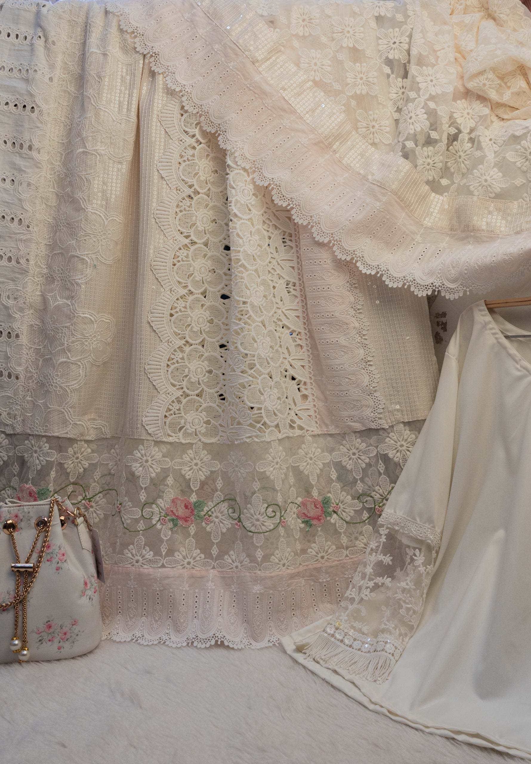 The Vintage Rose Lace Complete Set