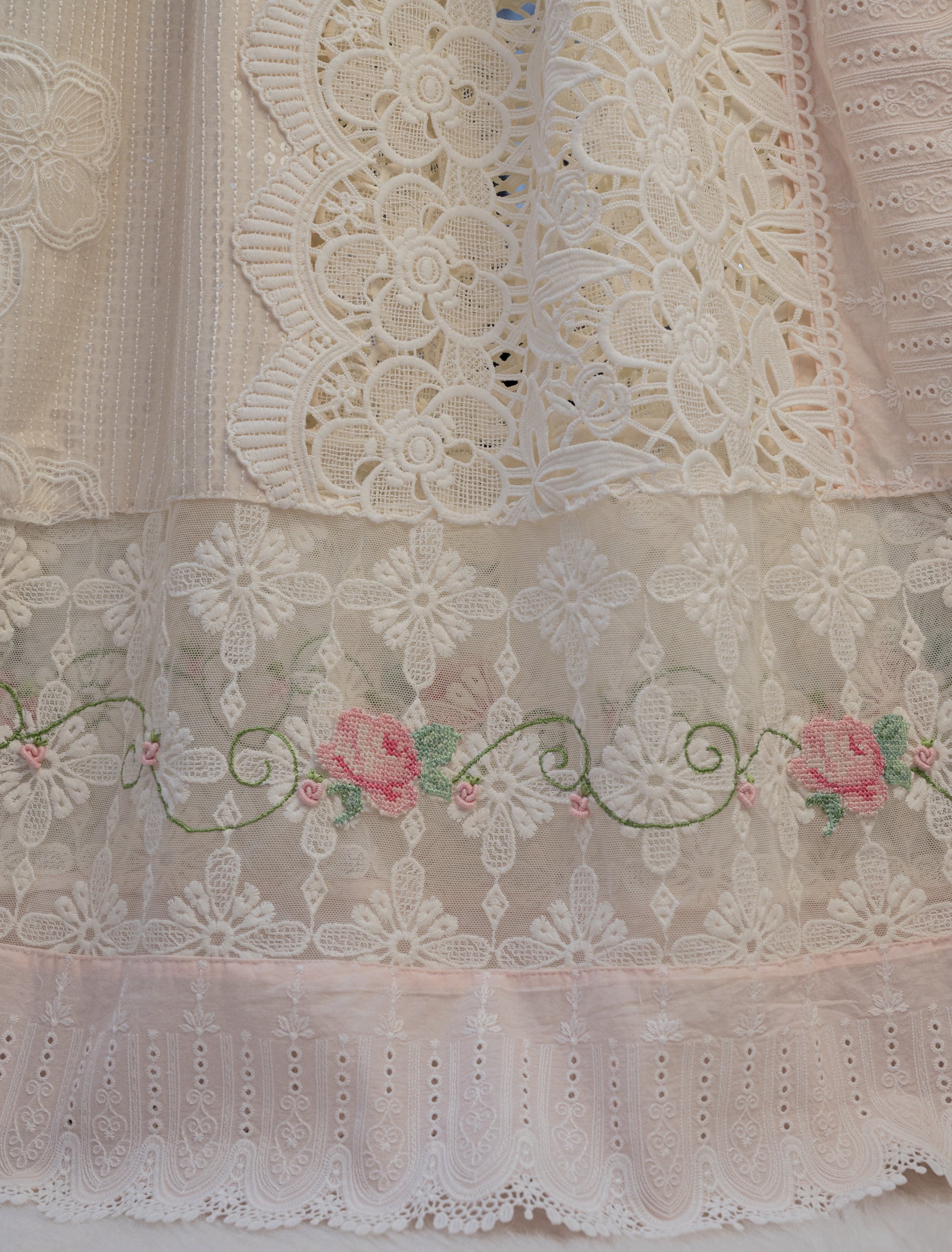 The Vintage Rose Lace Complete Set