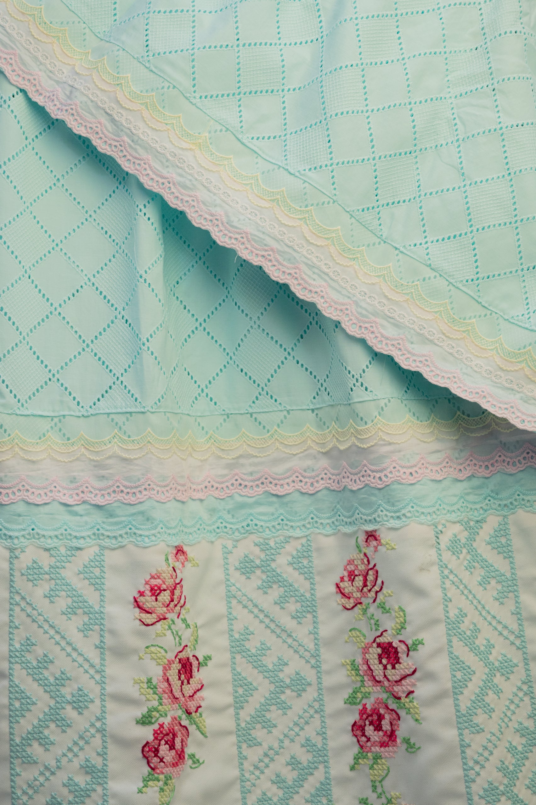 The Spring Breeze & Vintage Rose Rida