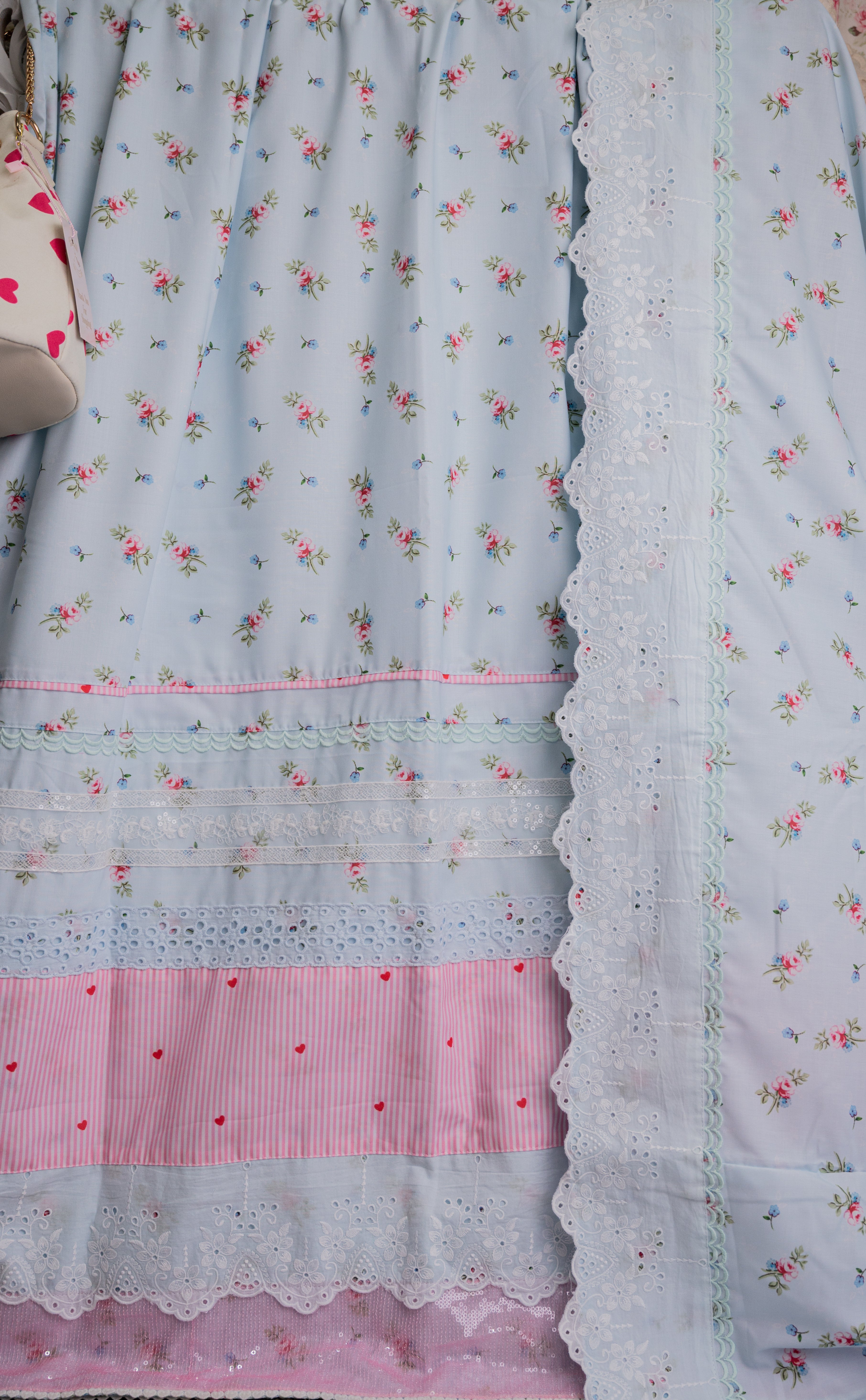 Vintage Floral & Hearts Rida