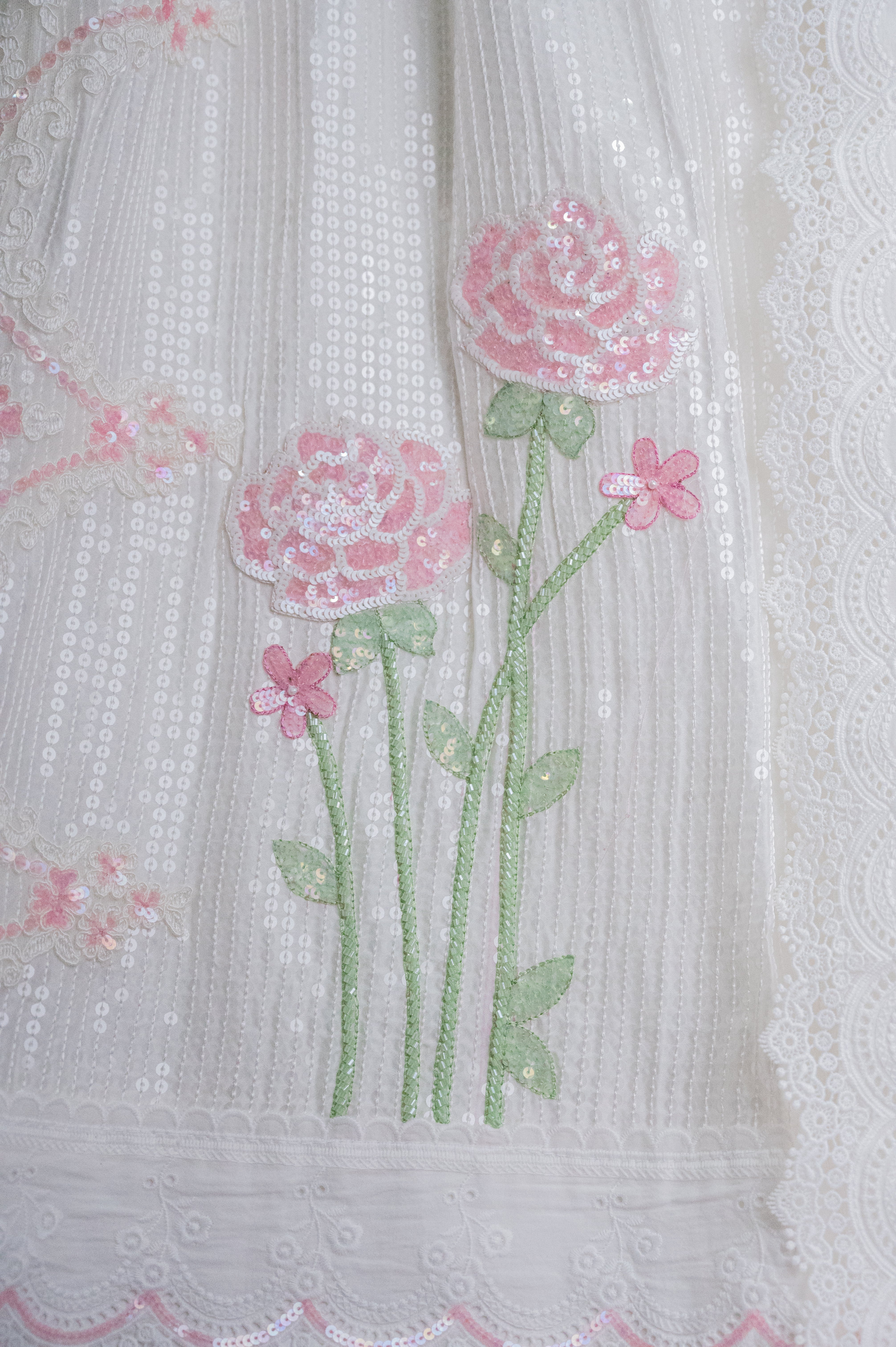 The Crystal Rose Garden Rida