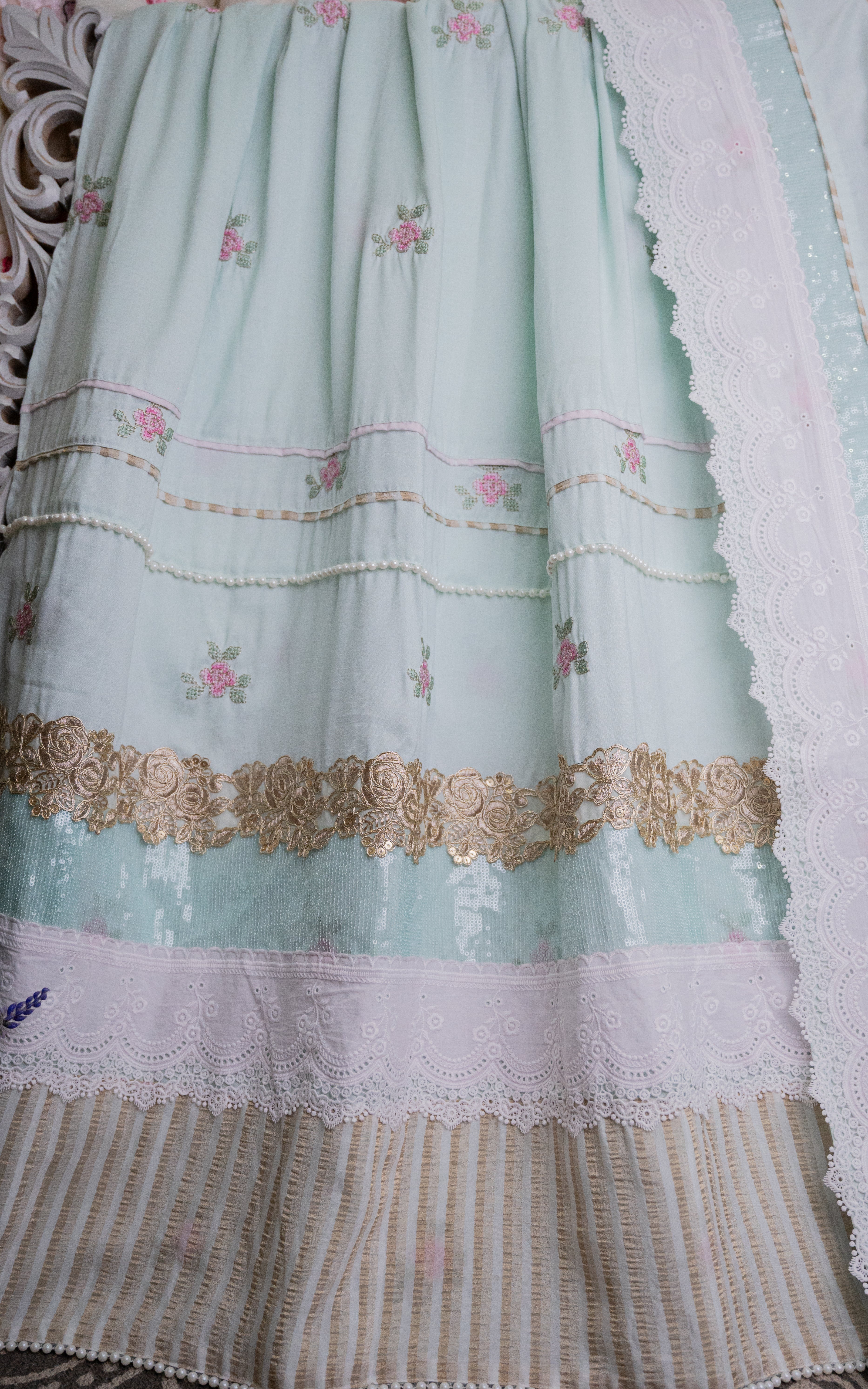 The Mint Blossom Rida