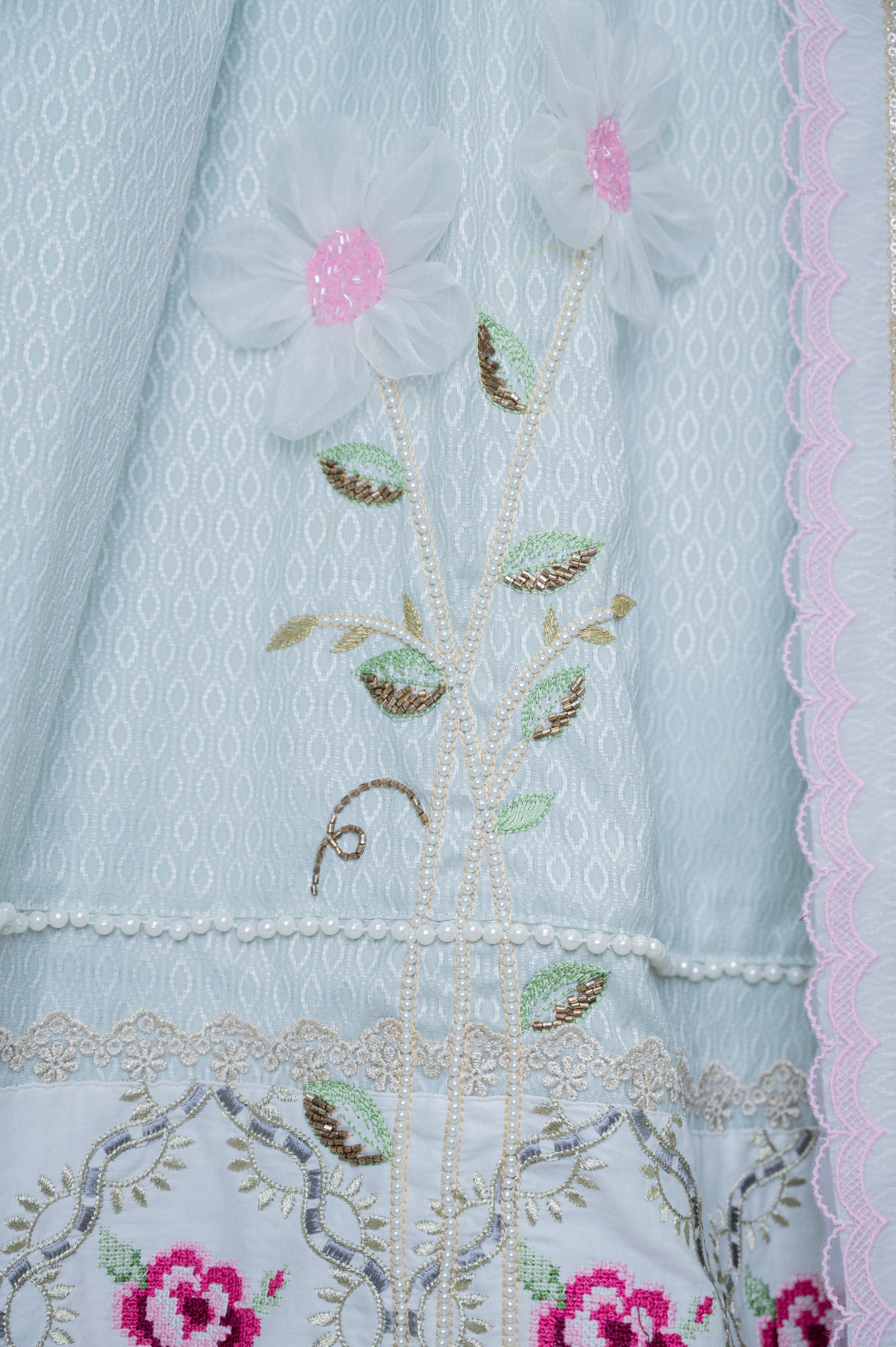 The Ethereal Pearl Blossom Rida